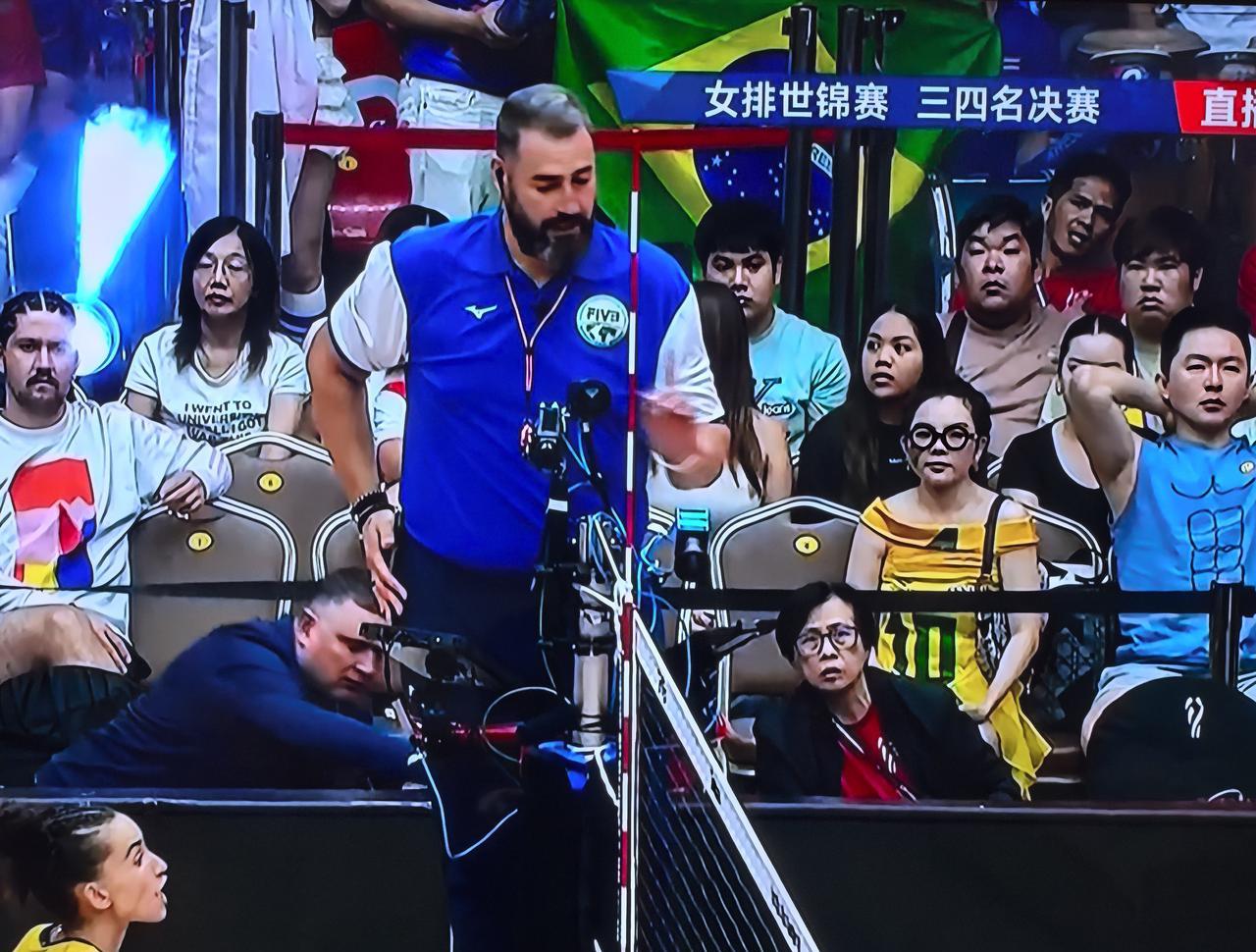 没有中国女排比赛的电视直播，着实令人心酸！
中国女排在2025世锦赛1/8决赛中