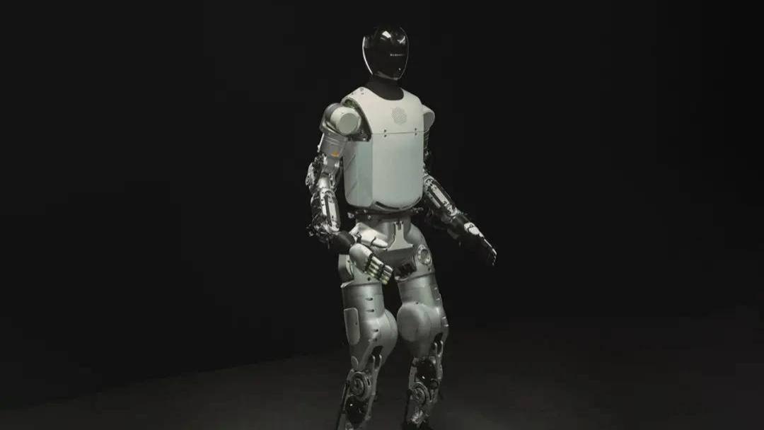 5个月造出双足人形机器人，英国黑马加速跑