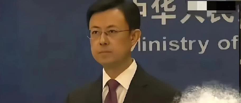 一定要多看外 交部的发言，简直绝了！真的能提高口才，锻炼吵架能力。日本记者：中国