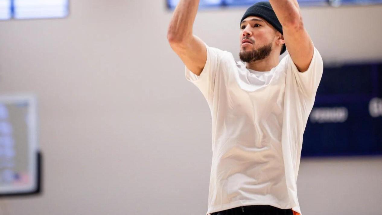 杜兰特三万分里程碑，历史第八，却成灰熊打成背景板