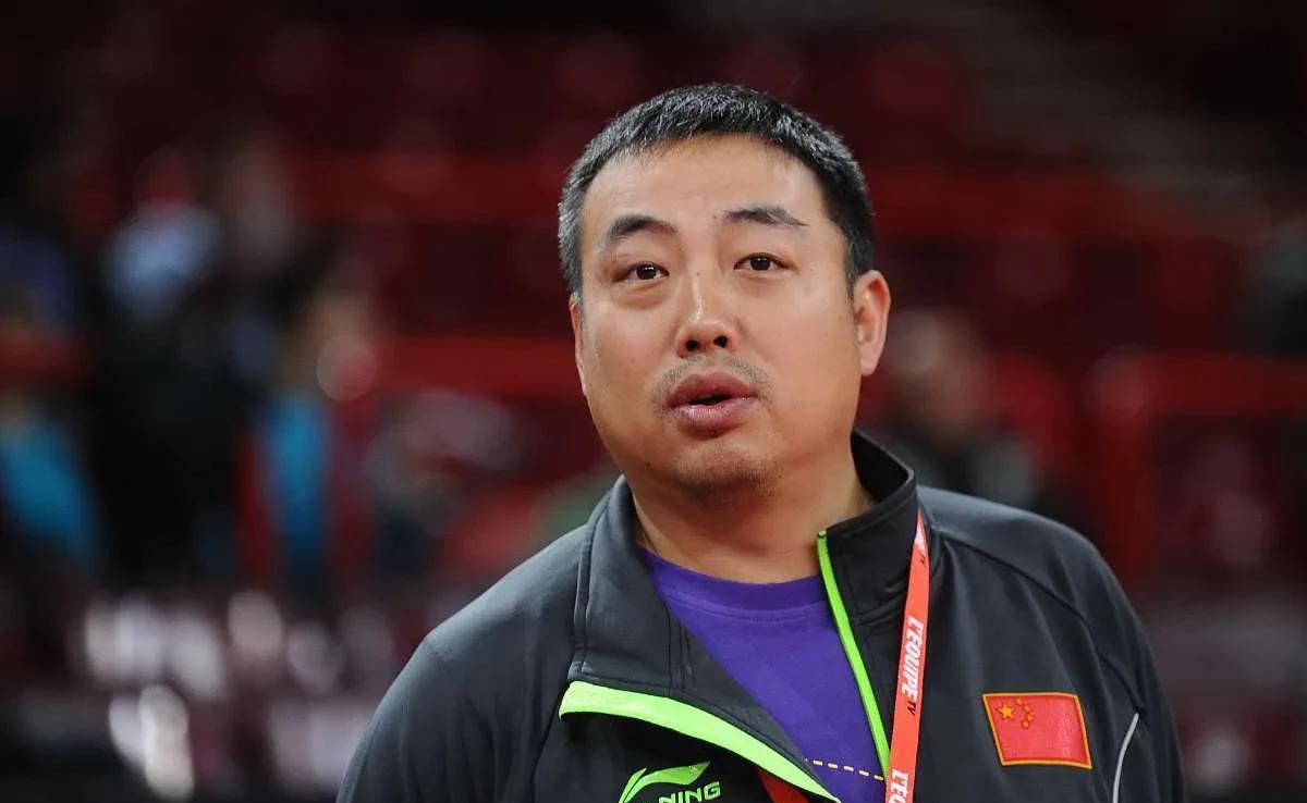 国乒男队五个大满贯，两人顺丰顺水，两个声名狼藉，一个被逼退出！
第一个刘国梁平步