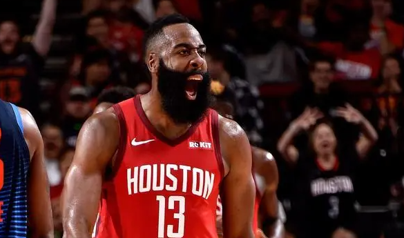 火箭目前就缺一个首发级别的后卫
有攻有防不拖空间的，目前奥科吉谢泼德霍勒迪都不具