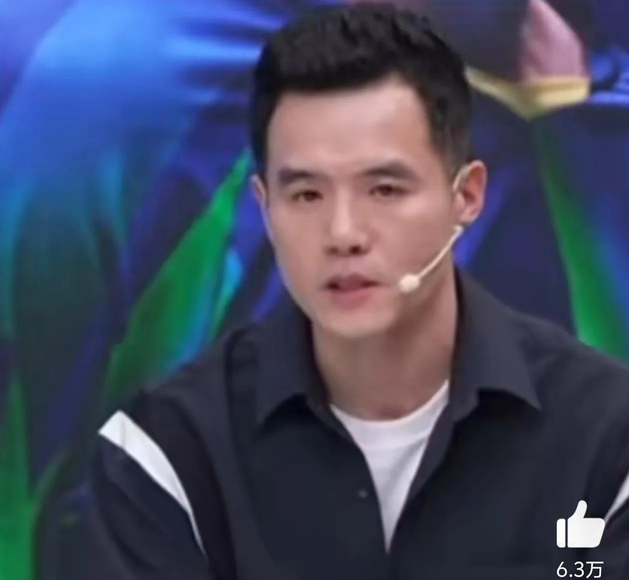 刘国正点评男单决赛，高度赞扬雨果，说了这两句话：
1、这个结果也是出乎了我的想象
