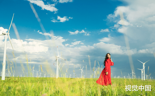 我喉咙烫伤后，自称有谎言过敏症的假千金懵了