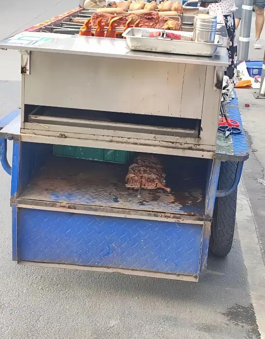 看到这那瞬间以后我再也不敢吃了[捂脸]
