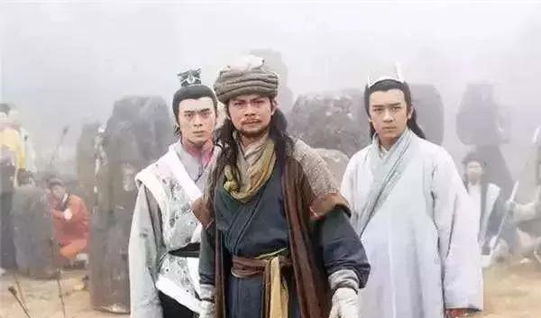 这些旋律早已不仅是配乐，它们与影像共呼吸，在光阴长河中凝结为情感坐标。时光或令情