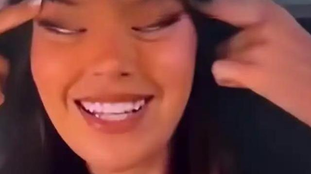 皇冠戴不稳，是因为心歪了！芬兰世界小姐辱华丢冠，12天从巅峰跌谷底