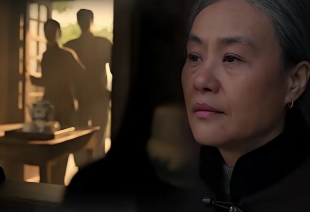 《六姊妹》38集大结局：这四个隐晦的细节，暗示刘美心离世！
 
刘美心终于端平了