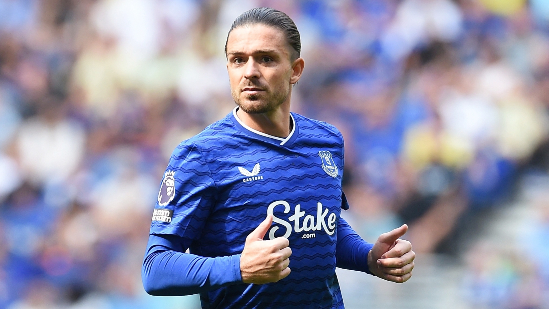 英超球员近期成为入室盗窃的目标，包括格拉利什和斯特林等球员都受到过影响。
为加强