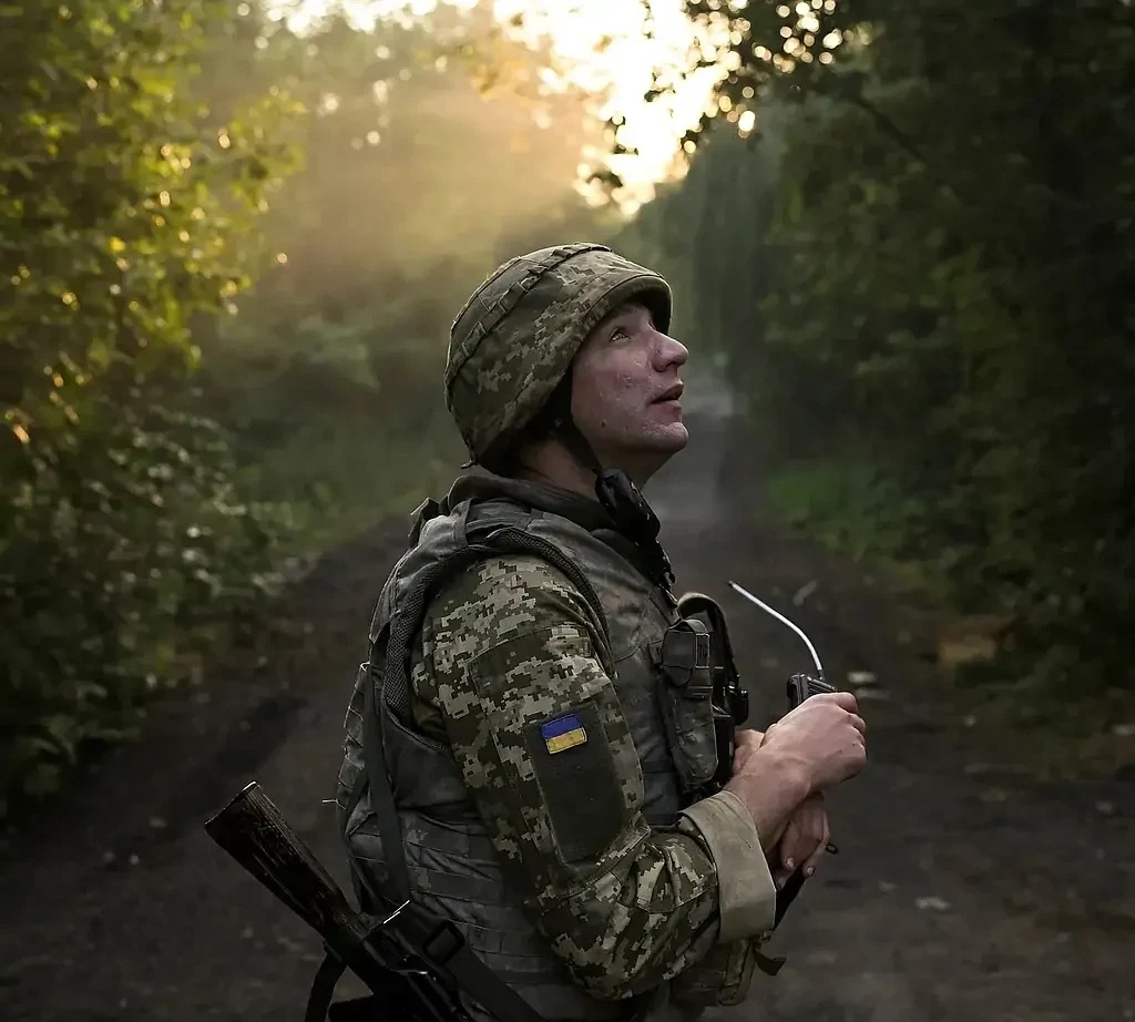 快看！



俄乌军事情报头条消息！



乌军展开行动，清剿红军城俄军破坏侦察