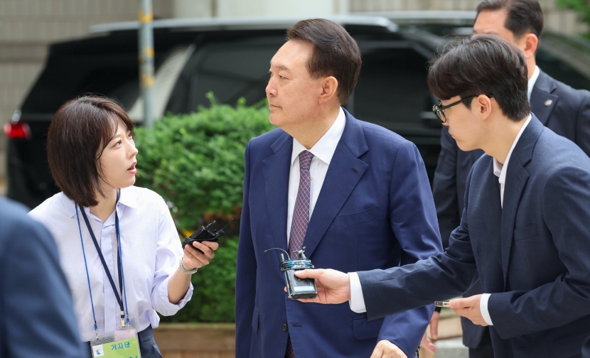 尹锡悦前防长不服判决
当地时间16日，韩国前国防部长金龙显不服法院对其作出取保候