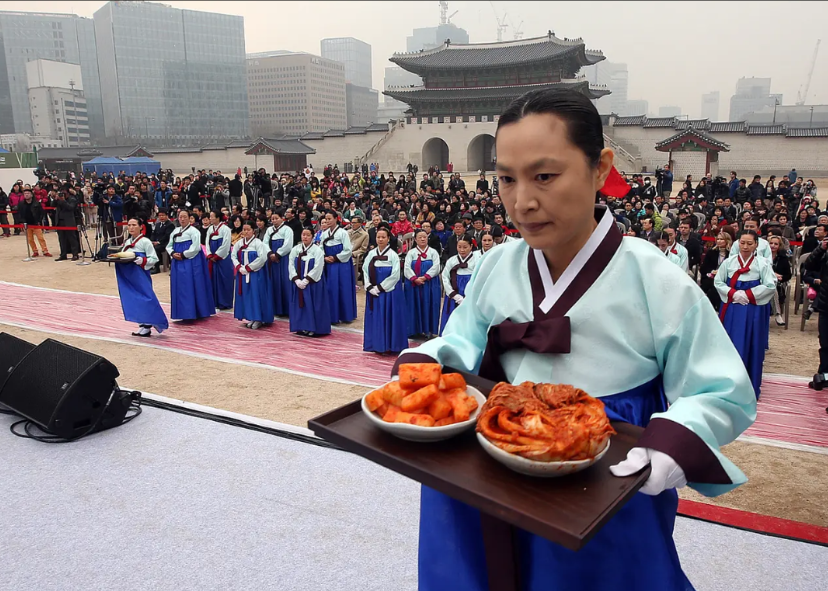 韩国申遗全凉了！专家实锤：泡菜面具啥的老家在中国！
 
韩国原本雄心勃勃要把泡菜