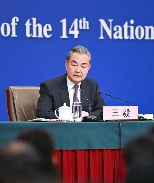 王毅外长把话挑明，美国完全低估了我们的决心！在这次金砖国家外长会上，王毅外长表示