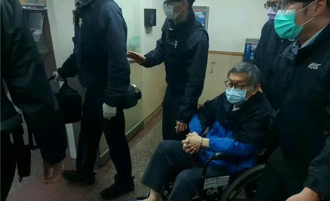柯文哲做完手术出院，被重新收押。