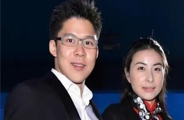 郭晶晶在豪门：从物质看淡到精神引领