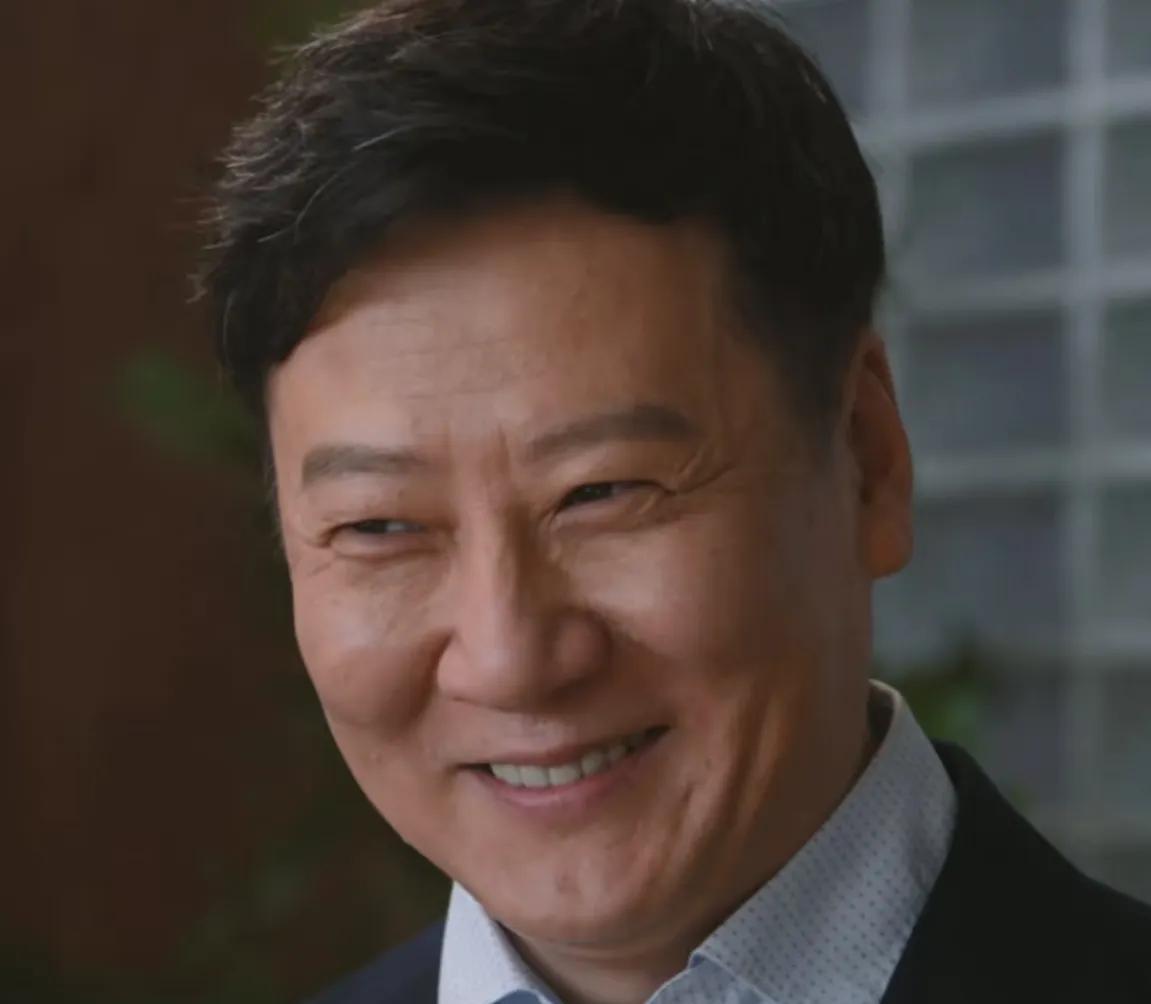 演员冯晖说，干演员这行，说白了，就得拿演技说话，这次在《无所畏惧》里饰演韩之通，