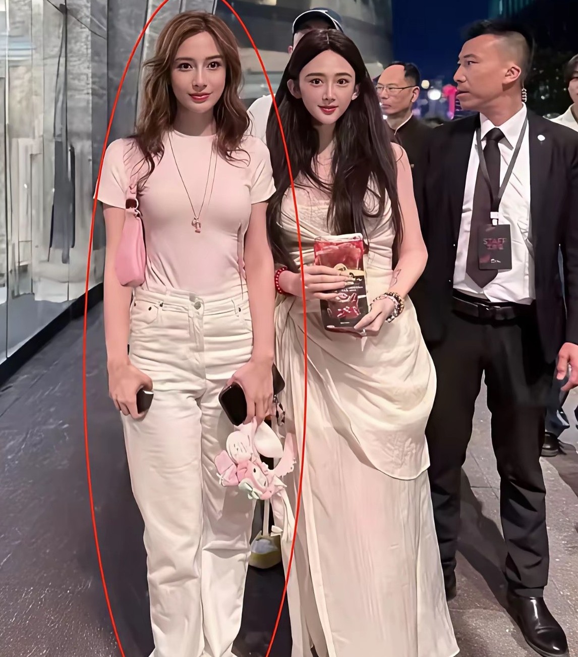 不愧是明星，再漂亮的网红，一样秒杀！