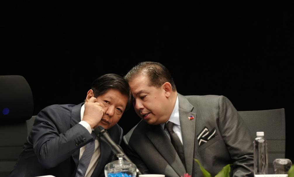 议长要完蛋 马科斯家闹掰了











啥玩意？国会山要变天啦！议长的