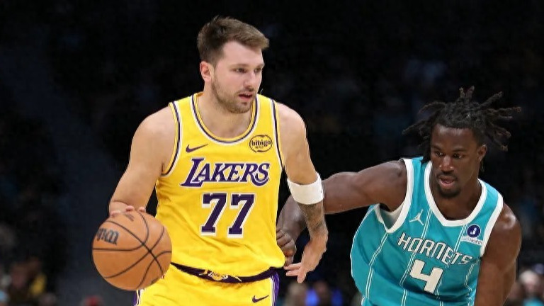 随着快船5连败，湖人力擒黄蜂，NBA西部最新排名出炉，勇士收大礼