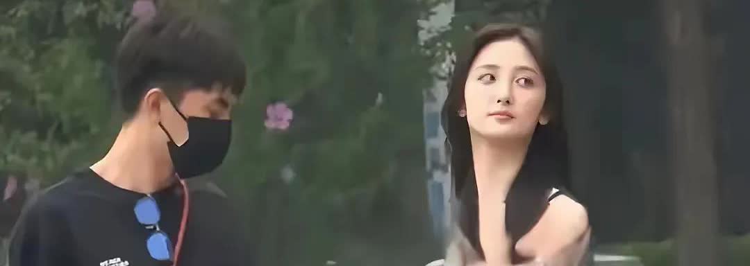 这回没什么可说的了吧
赵丽颖和林更新的CP到此结束
以前可能还是为了剧做宣传