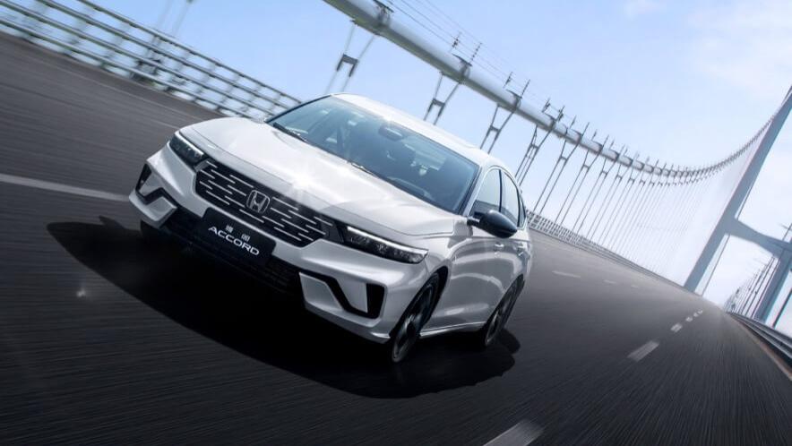 谁说长途自驾是渡劫？雅阁把高速开成移动沙发