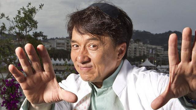 成龙的标签不仅是国际巨星、功夫之王，还有风流成性、婚内出轨