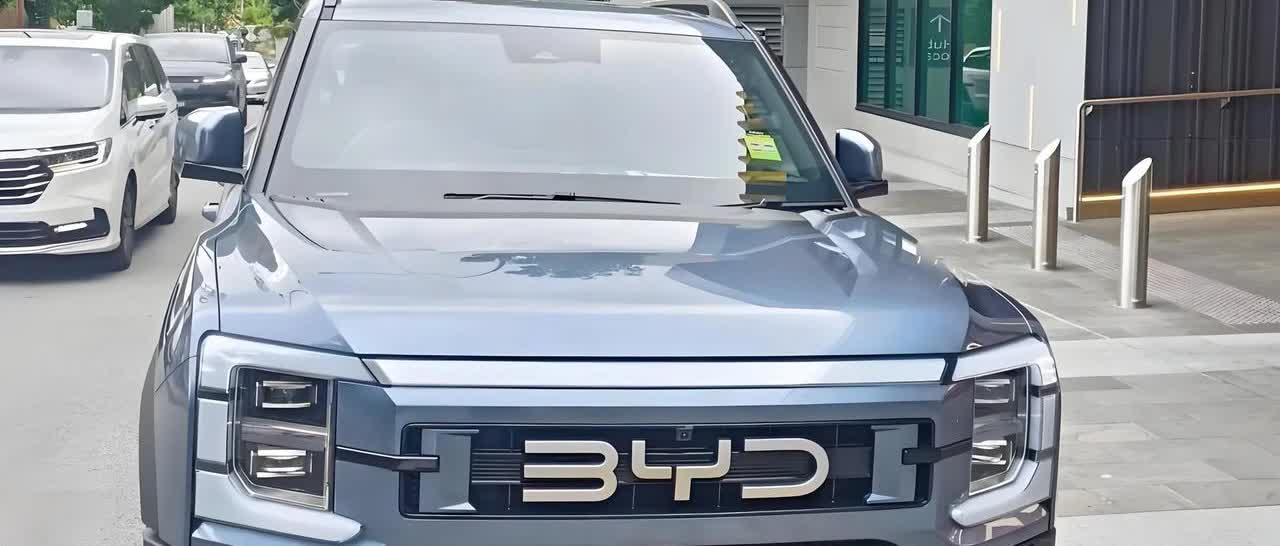 终于看到了在澳洲、墨西哥和巴西都异常火爆的的BYD SHARK了，搭载比亚迪自主
