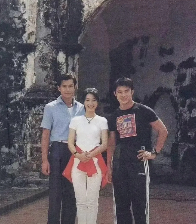 这张照片拍摄于27年前，谁能认出来三人
