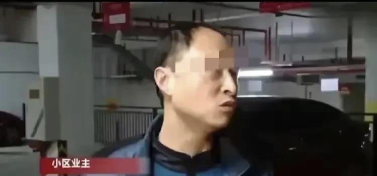 湖南长沙，一女业主花1,000万买下198个车位，大约每个车位5万元。几年后，随