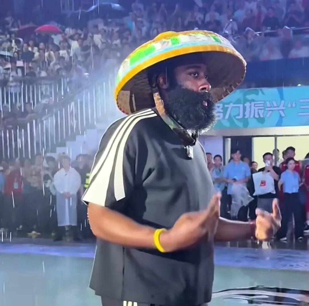 哈登有什么魔力让队友都称赞他，对他念念不忘
他又是怎么获得一大批中国球迷芳心的