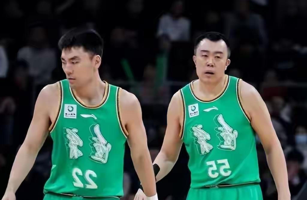 35岁周鹏——下赛季第20个赛季；
35岁李晓旭——下赛季第19个赛季；
37岁