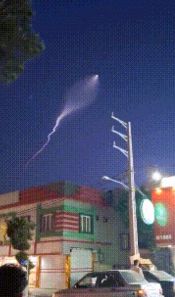 伊朗首次发射了射程2000-4000公里的中程弹道导弹轰炸以色列！
伊朗革命卫队