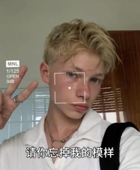 俄罗斯小伙上战场后，回来就成了这样。网友致敬称他为真正的勇士。6月4日发布视频中