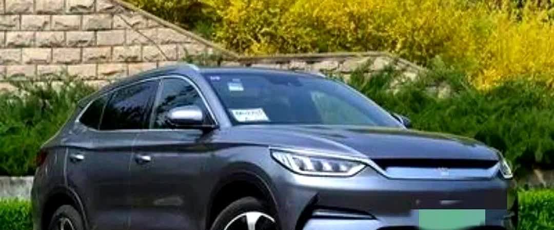 高速上开车，必须注意以下几点
1.速度别超过132公里，因为法律规定，超速不足