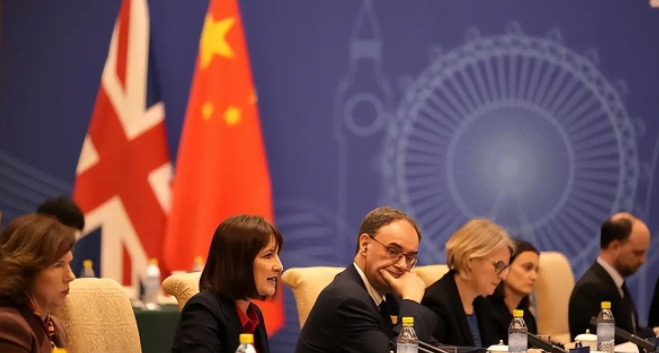 英方在中美谈前突然向中国喊话，美国懵了











国际局势风云变幻，