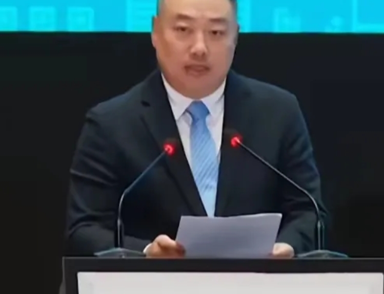 多哈刚结束，2026年伦敦混团世乒赛已经确定了时间。
堪称史上最长世乒赛，
从2