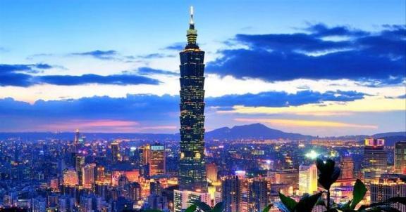菲律宾政局的混乱，两大家的碰撞，给中国收回台湾增加些许难度，付出的代价也不一样。