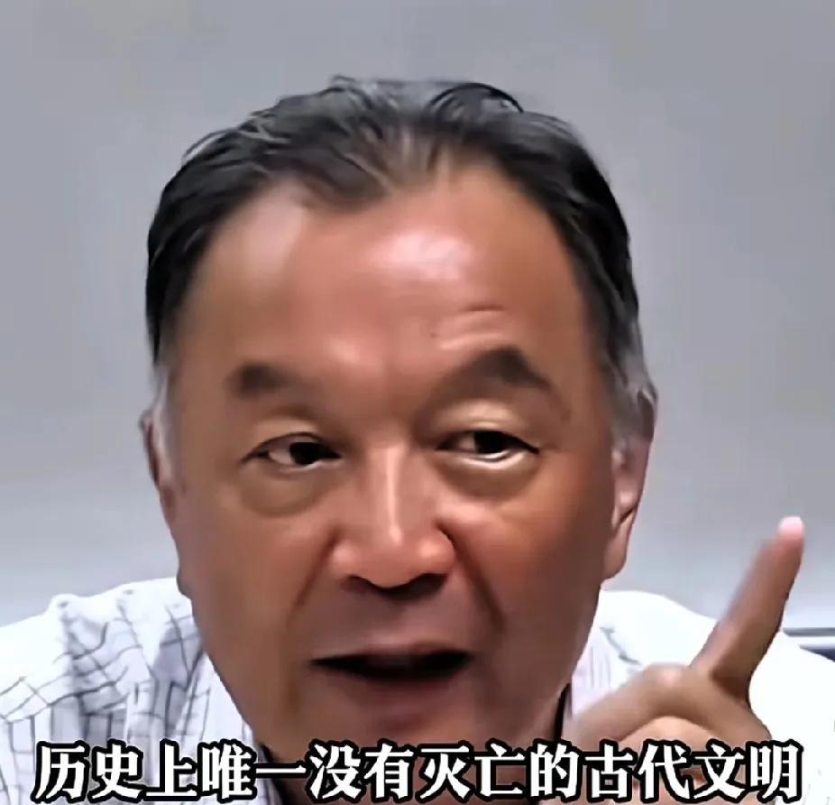 温教授语出惊人：你们脑海里所学的中国几千年封建制，错了！
他自问自答：为何中国是