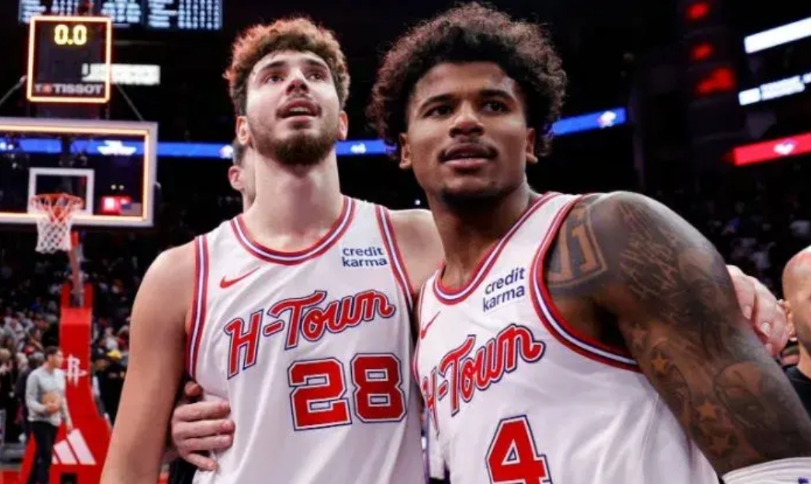 火箭现在年轻球员（申京除外）运动能力都在那摆着，攻防就要快速转换，申京打不了快速