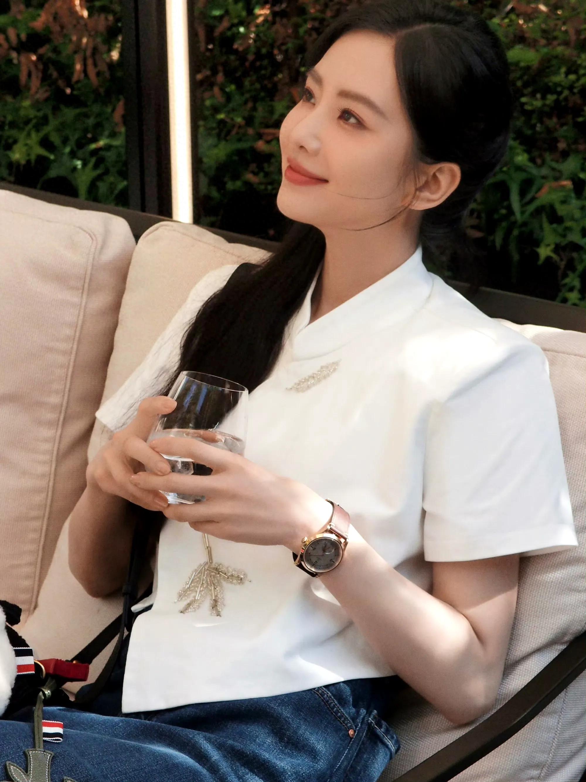 刘诗诗女星气质：美美哒佳人
