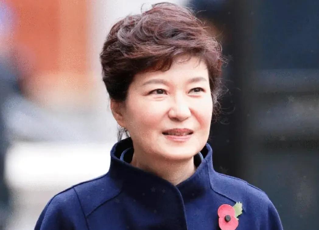 韩国总统真是高危职业！
韩国总统一般都是三种结局，一是死于非命，比如说全斗焕；二