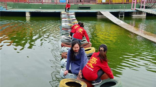 春节开工第一战：把团队拉去“湿身”烧烤K歌，凝聚力这不就来了！