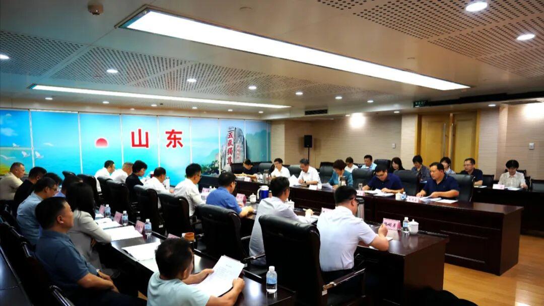 ​张泉董事长参加省委统战部、省工商联召开的民营经济人士座谈会并作典型发言