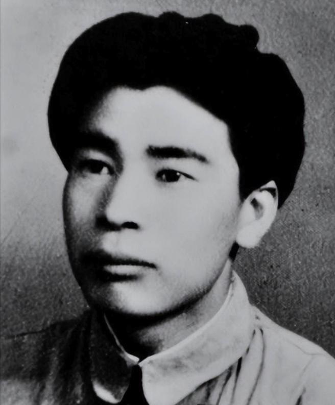 1948年，日本人砂原惠改名张荣清，谎称中国籍，加入了解放军。他在辽沈战役中立功