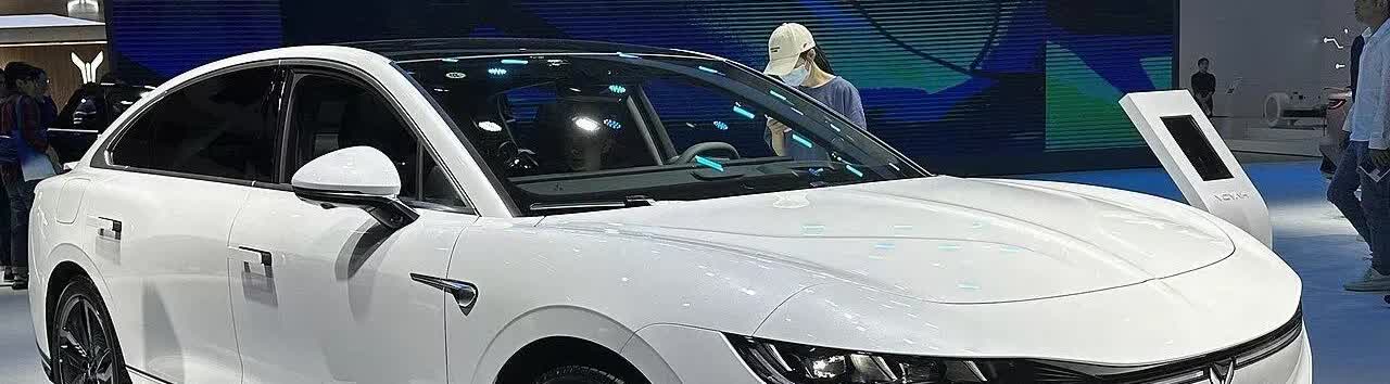 为什么又是汽车？
继白宫主人宣布要对非美国产汽车征收25%的关税之后，俄罗斯也