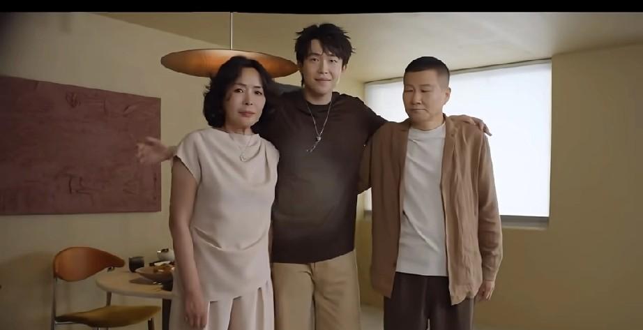 王楚钦的父母真正诠释了什么是“父母之爱子，则为之计深远”！
从今天曝光的照片来看