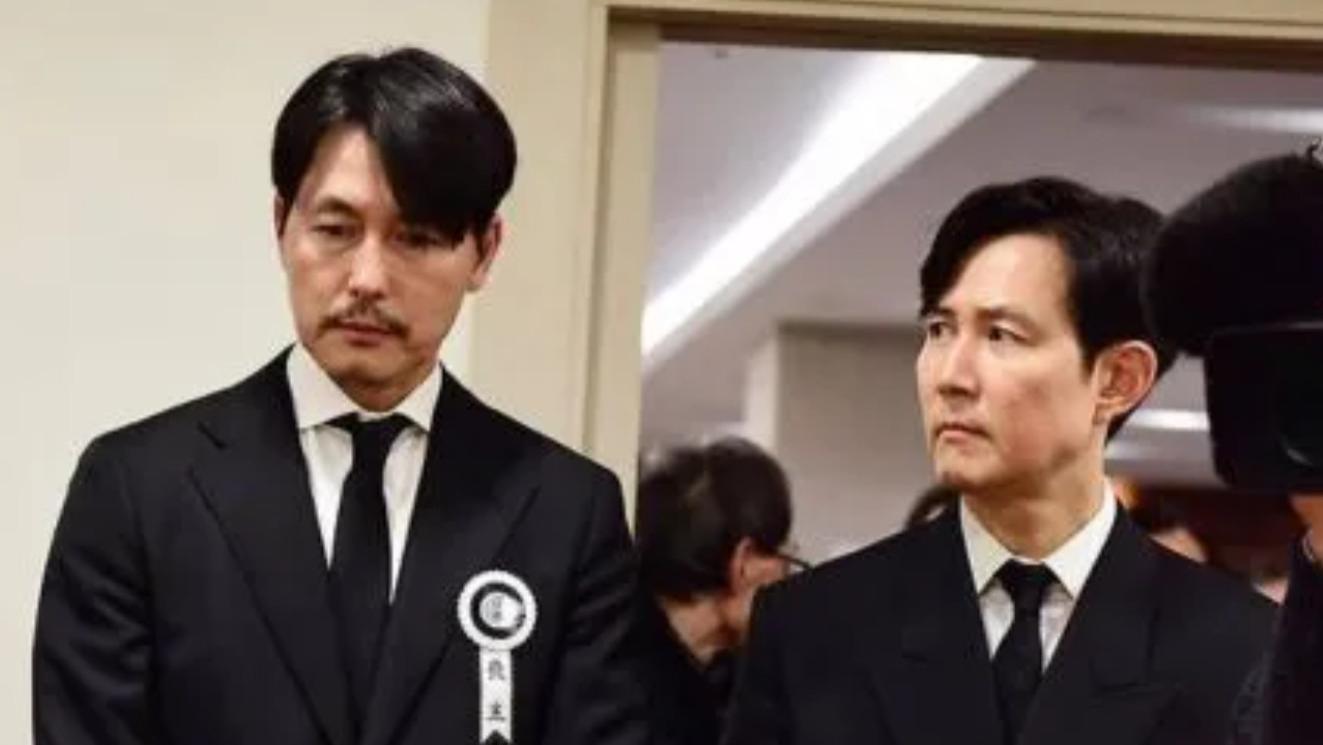 安圣基葬礼众星送别，李政宰郑雨盛扶灵，河智苑全度妍表情严肃