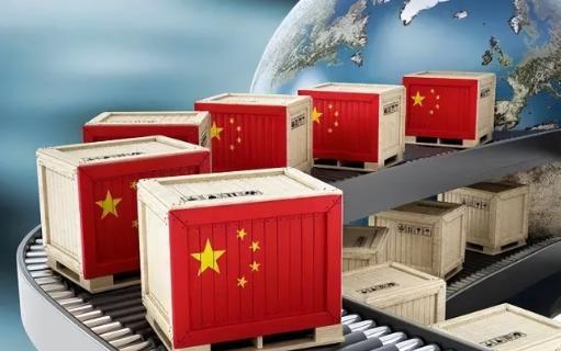 芯片不如美国，机床不如日本，电视不如韩国，汽车不如德国，飞机不如法国，环境不如瑞
