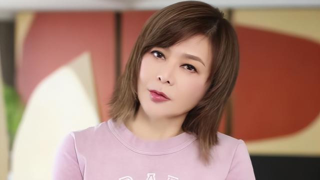 说到香港女神这四个字，那一定离不开关之琳这位女星，曾经的她是港圈实至名归的大美女