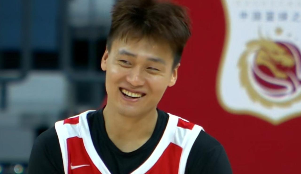 随着赵睿加盟北京首钢，今夏疯狂的休赛期也告一段落，同时也标志着CBA正式进入金元